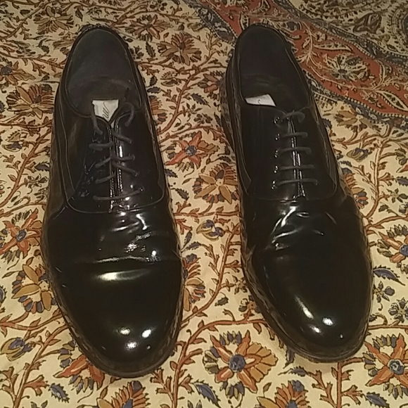 mezlan patent leather shoes
